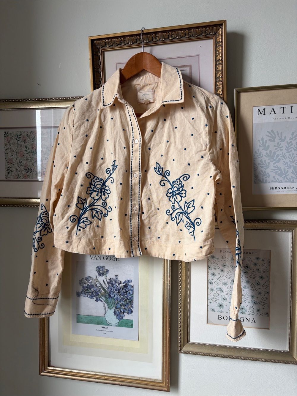 Sezane x Lucia Vergara Maellie Shirt in Beige with Narcisco Blue Embroidery 34/2 - Picture 3 of 9